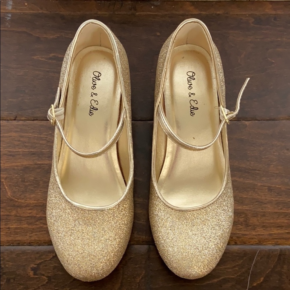 Olive and Edie gold heels